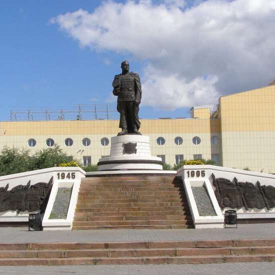 Monument to Zhukov